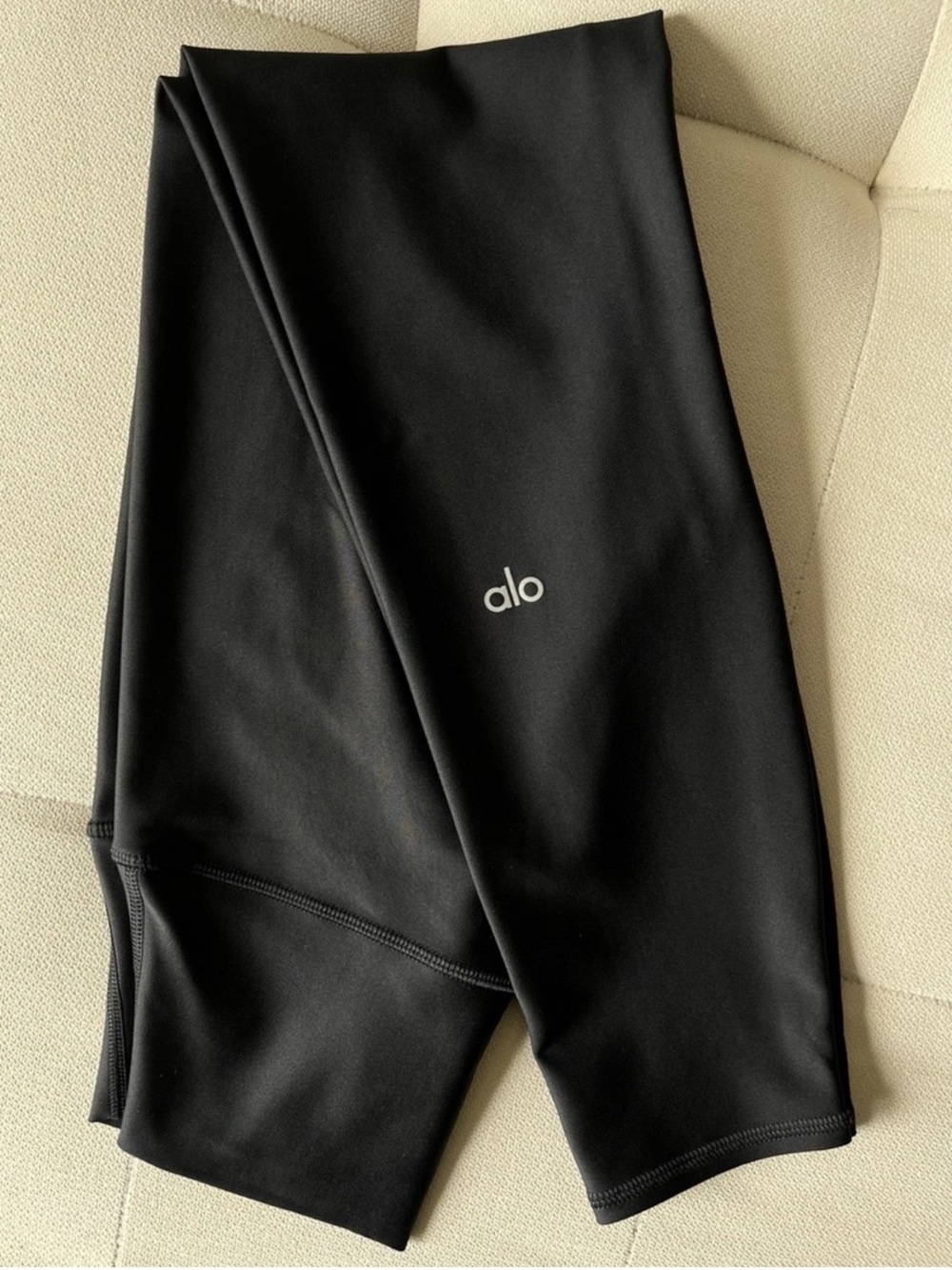 Like New Alo Airlift 7/8 High-Waist Legging Black Size Small